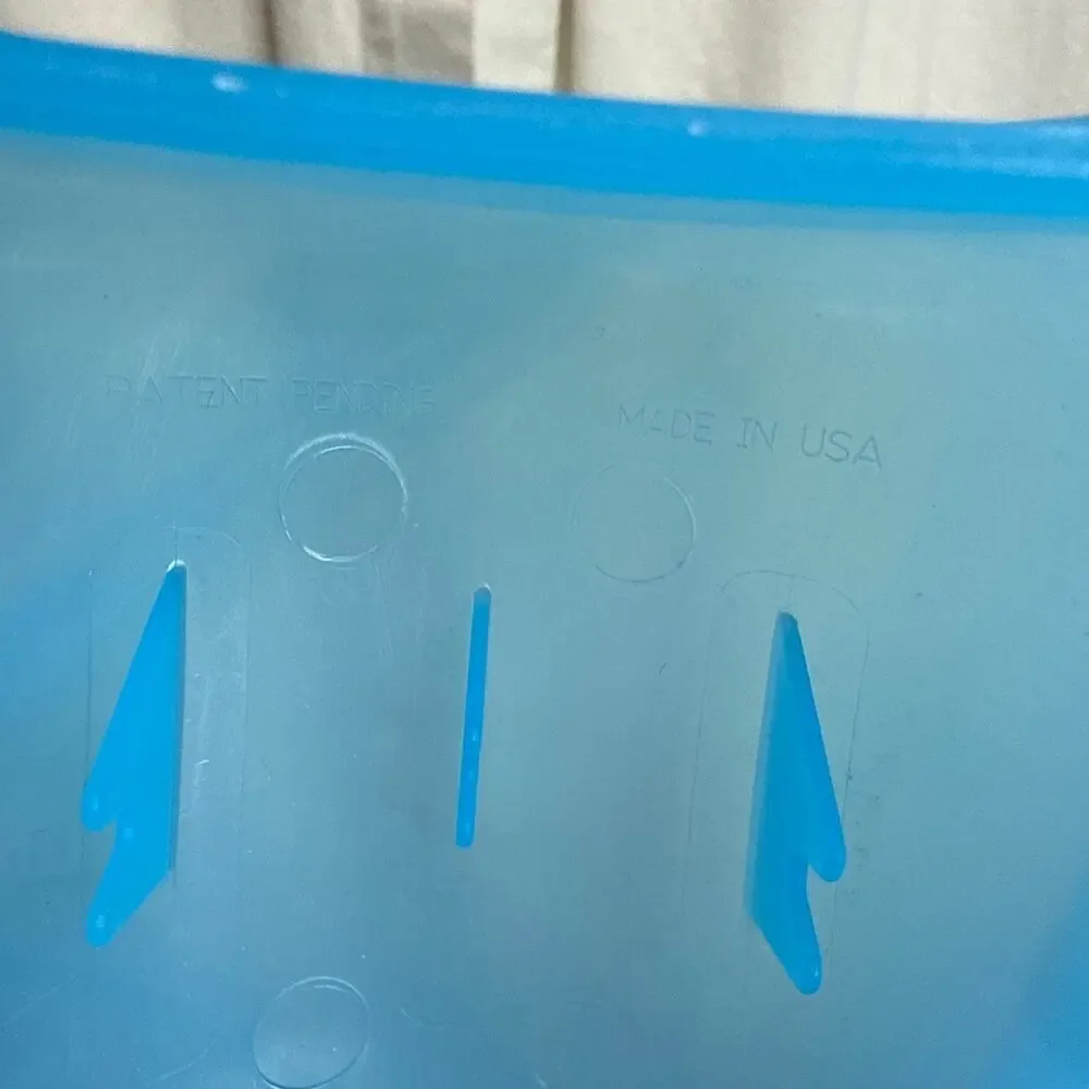 Cup-a-Cake Cupcake Storage Holder Carrier Vintage Red, Clear, & Blue Made in USA